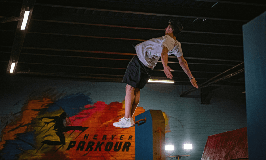 HerYerParkour kids parkour class on obstacle modules